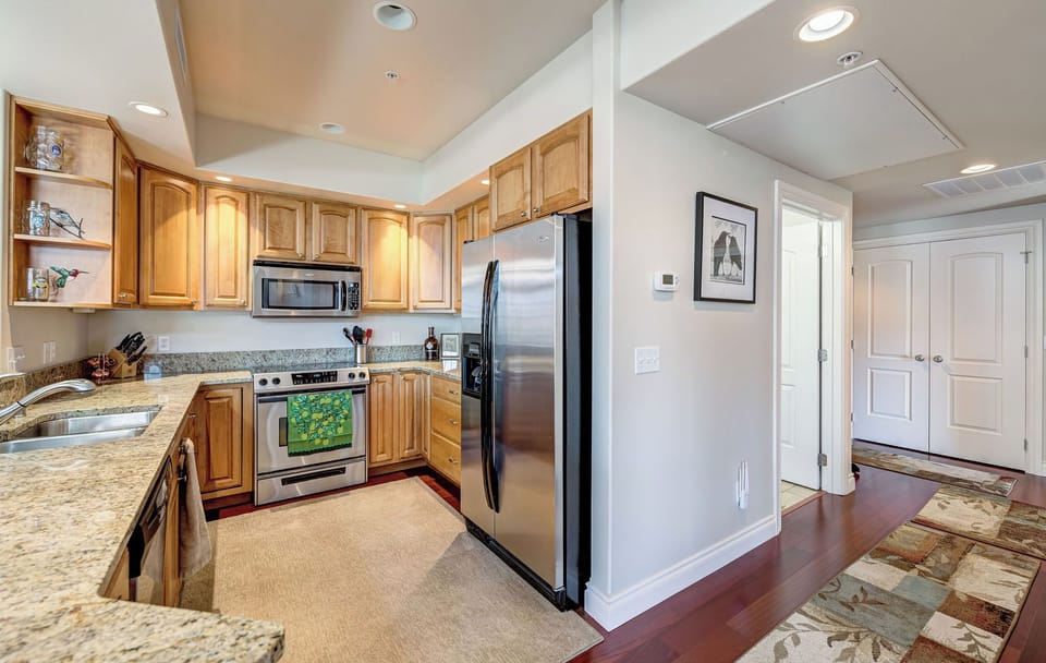 Kitchen Hallway