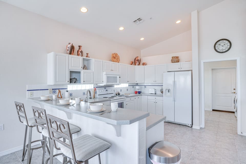 Kitchen | Drip Coffee Maker | Toaster | Stand Mixer