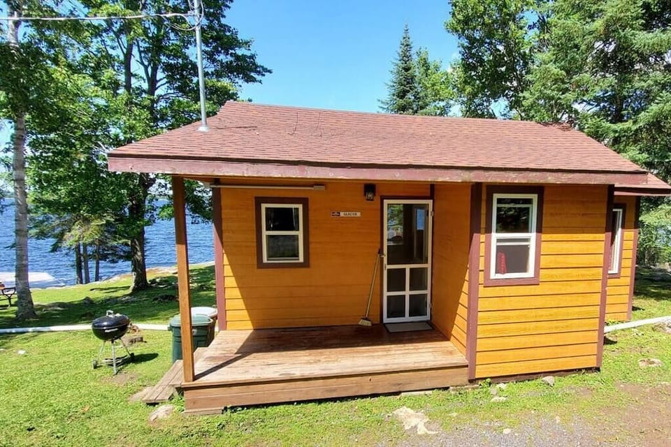Glacier Cabin on Lake Kabetogama in Voyageur’s National Park