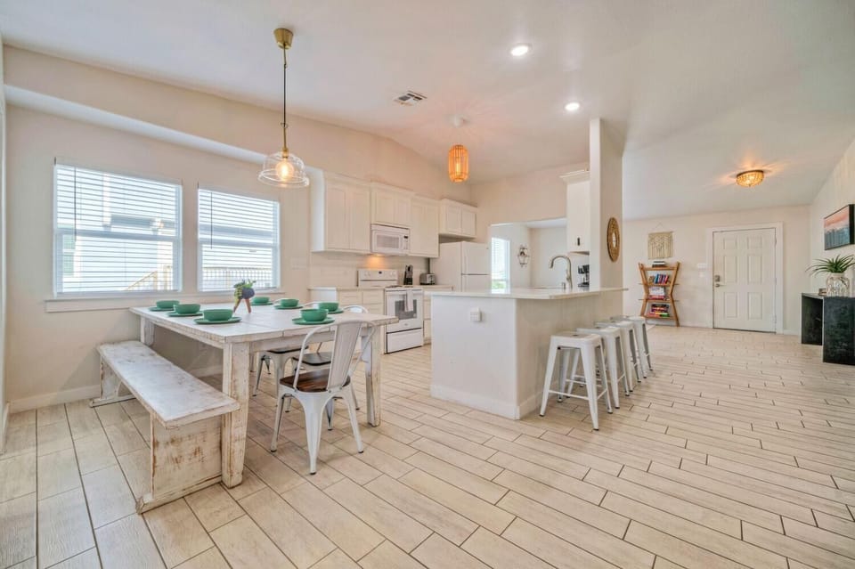 Open floor plan.