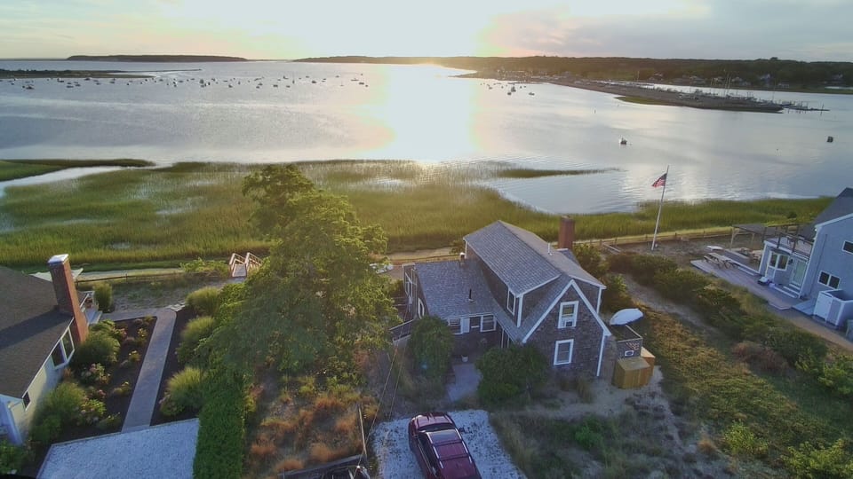 Fantastic Wellfleet Harbor location