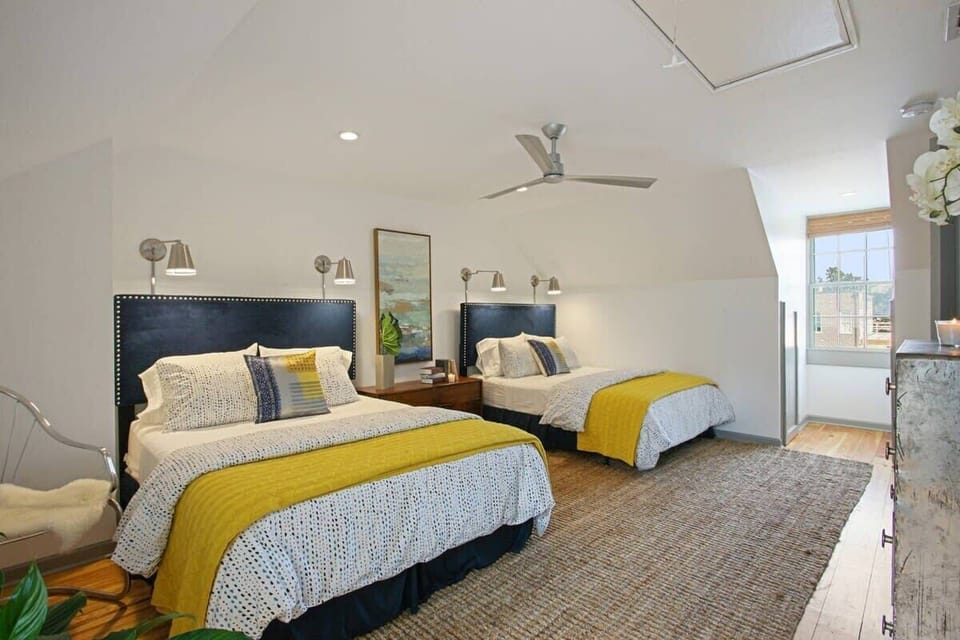 Bedroom 4 | 2 Queen Beds | Ensuite Full Bathroom | Third Floor
