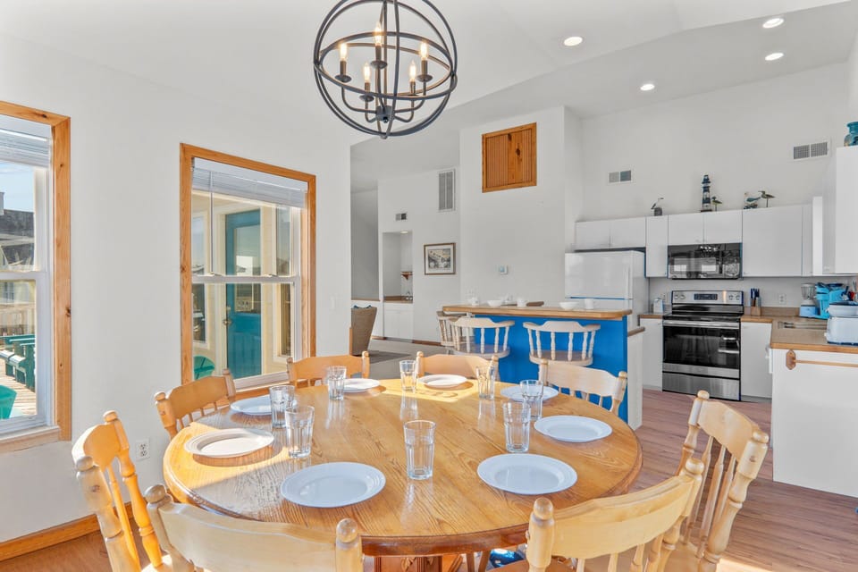 Surf or Sound Realty - 1183 - Hal-SEA-On Days - Dining Area -1-Edit