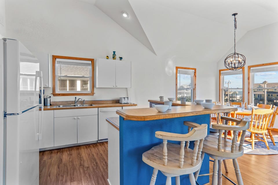 Surf or Sound Realty - 1183 - Hal-SEA-On Days - Kitchen -1