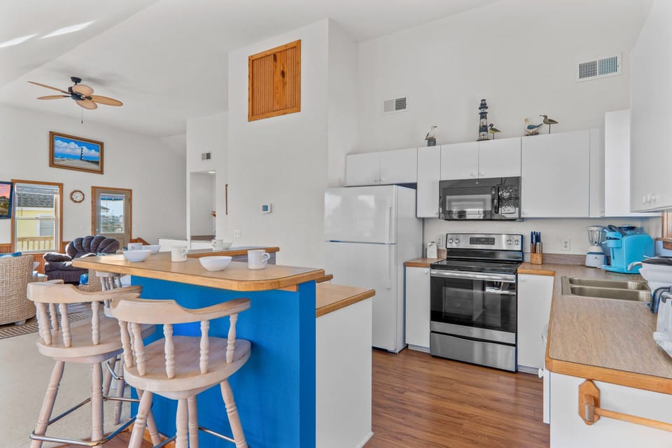 Surf or Sound Realty - 1183 - Hal-SEA-On Days - Kitchen -2
