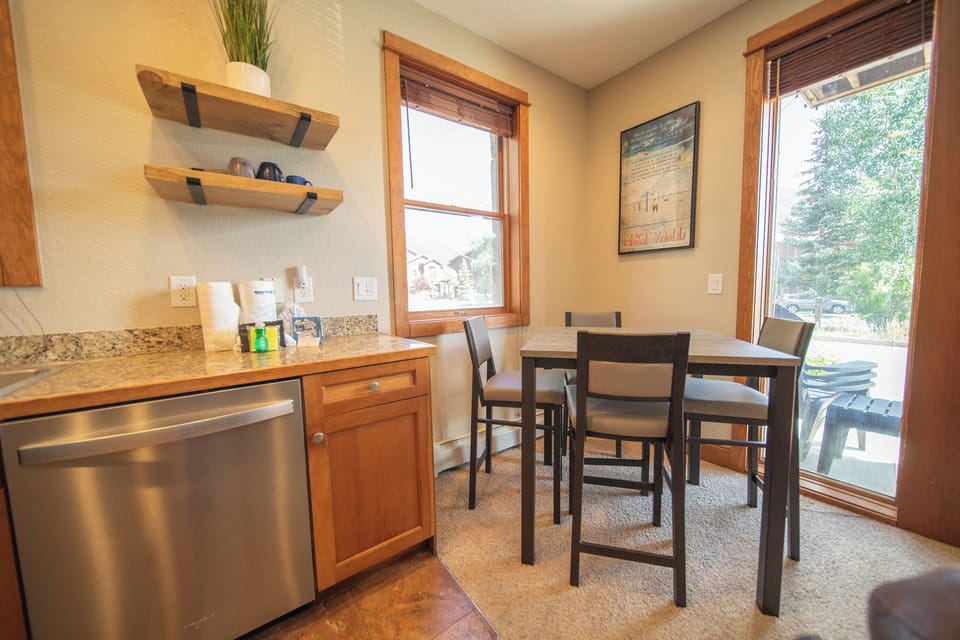 Casual dining area