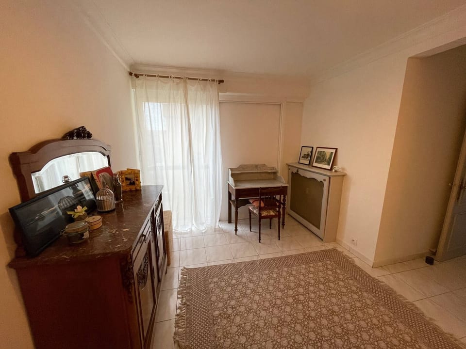 the office space of the large bedroom