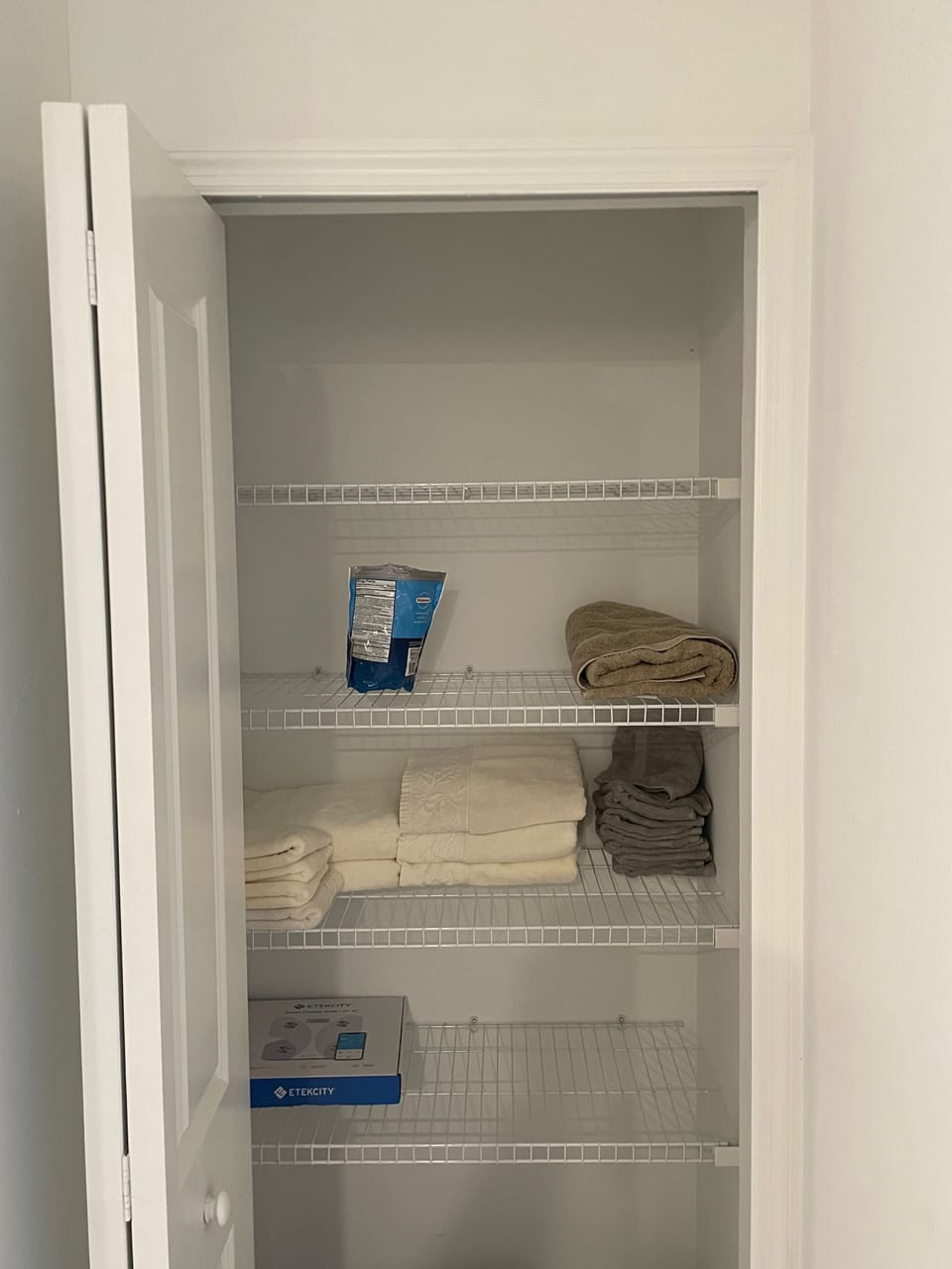 Primary Bath linen closet