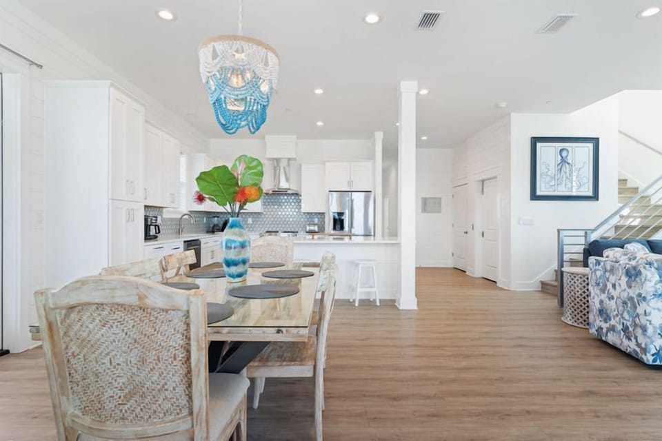 Dining area with kitchen