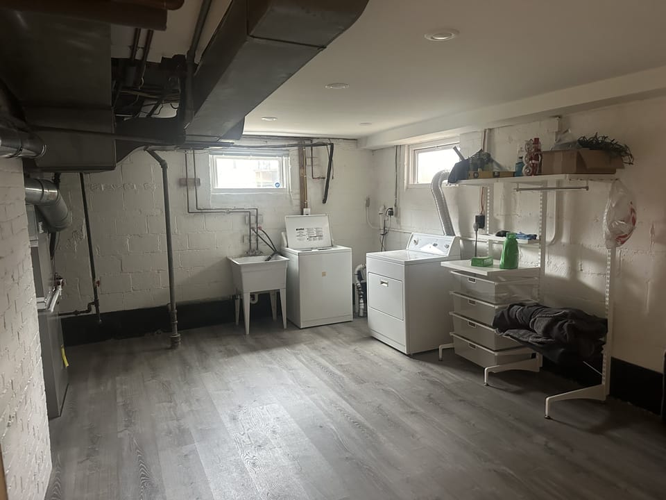 Basement - Laundry room