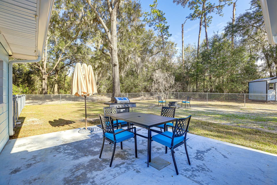 Patio | Outdoor Seating & Dining | Gas Grill