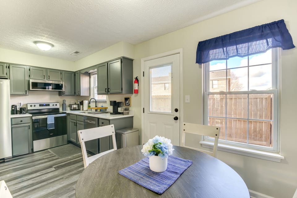 Kitchen | 2-Story Townhouse