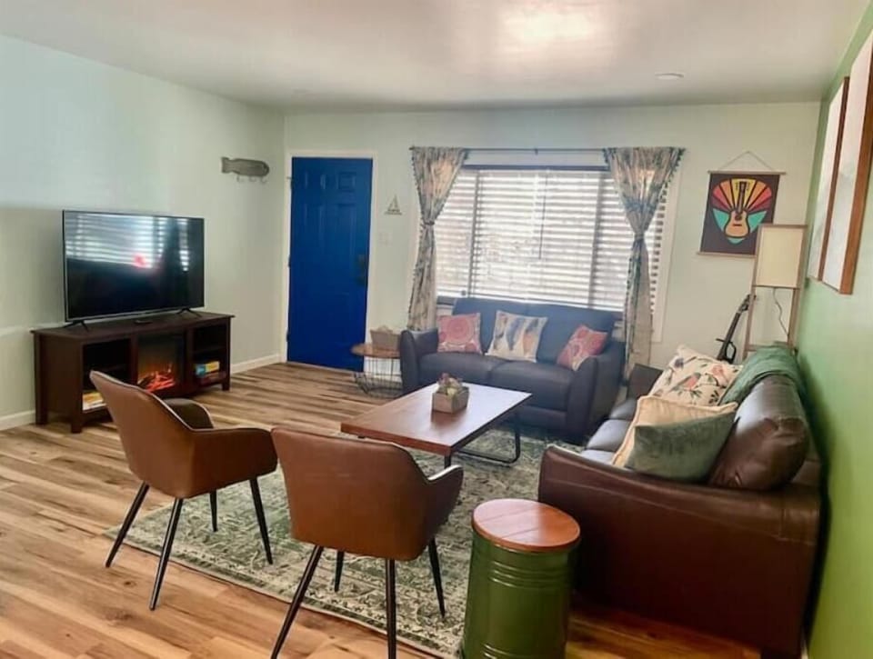 Kick back with family and friends and enjoy your favorite shows 