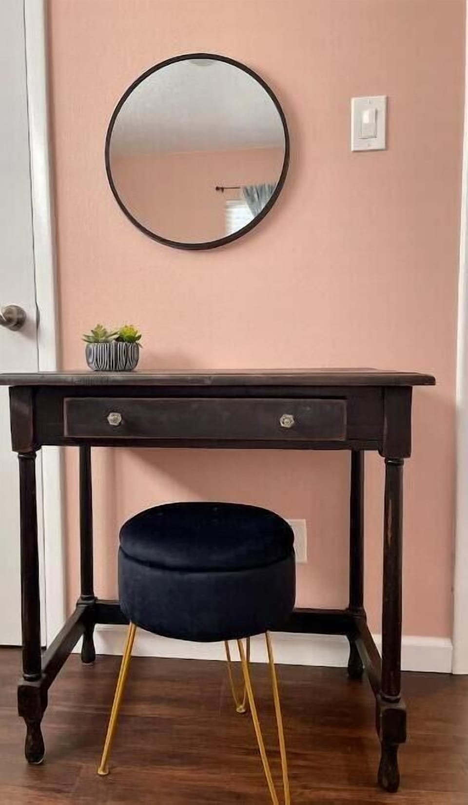 Get ready to go out on town at the cute vintage vanity