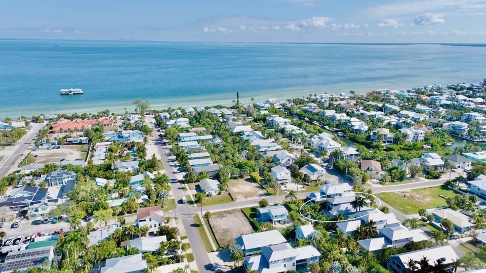 Perfectly positioned for island fun