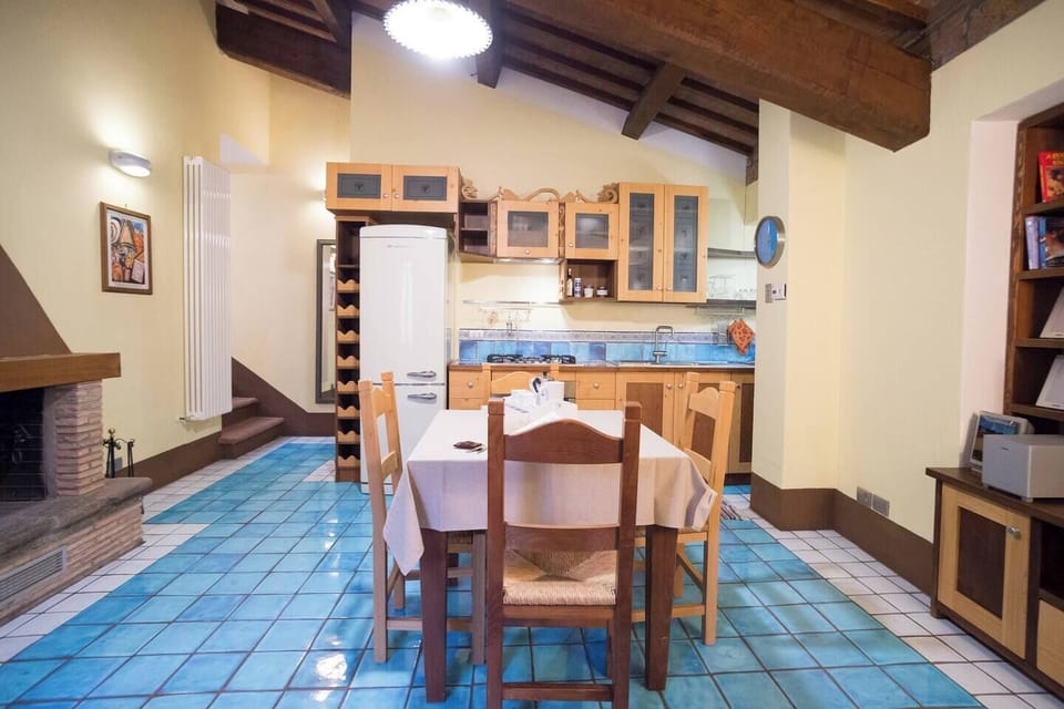 Living room and kitchen (2)