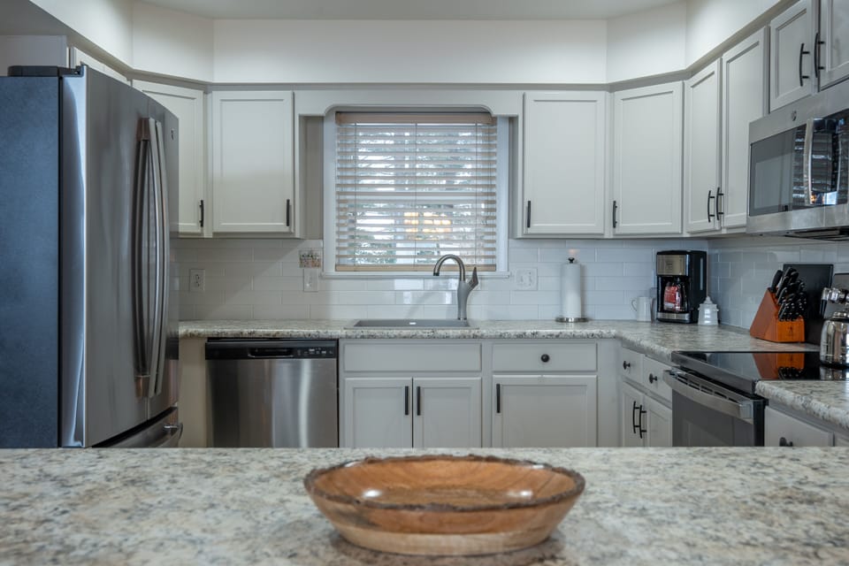 Fully applianced kitchens