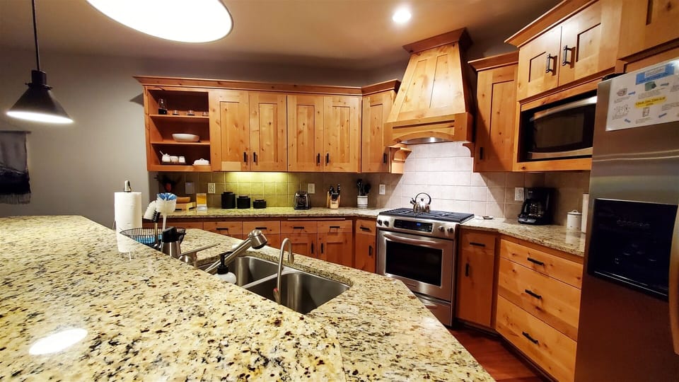 Fully Stocked Kitchen