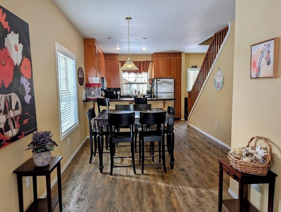 Looking toward the dining area from the living room