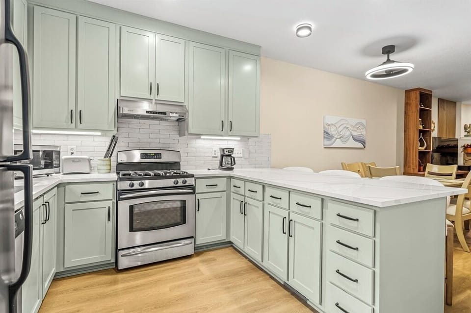 Plenty of counter space for preparing all kinds of meals