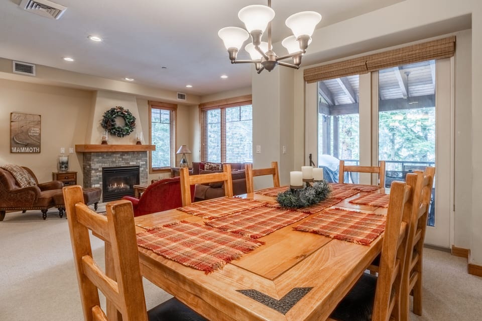 Dining Table - seating 6