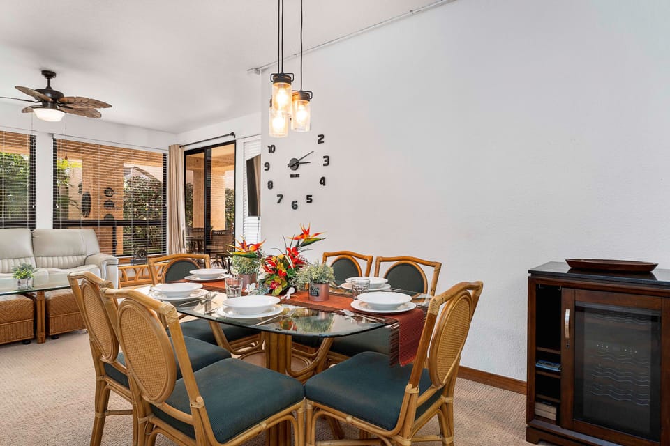 Indoor dining option