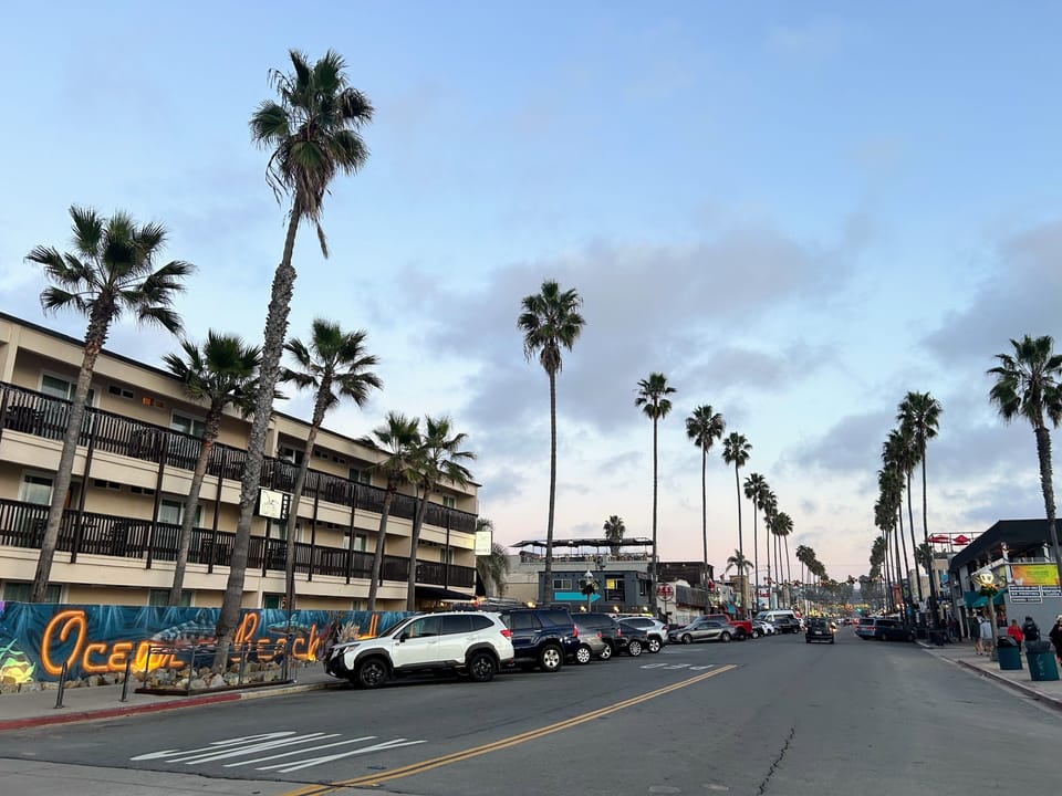 Newport Avenue - Downtown Ocean Beach (5-minute walk)