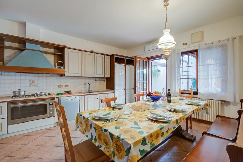 Kitchen and dining area