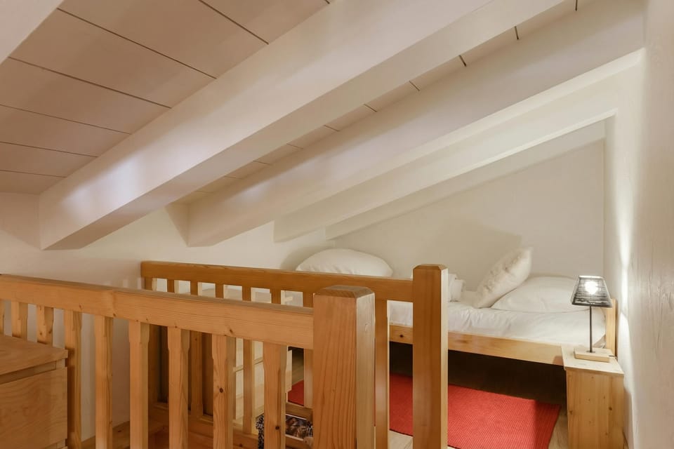 Second bedroom