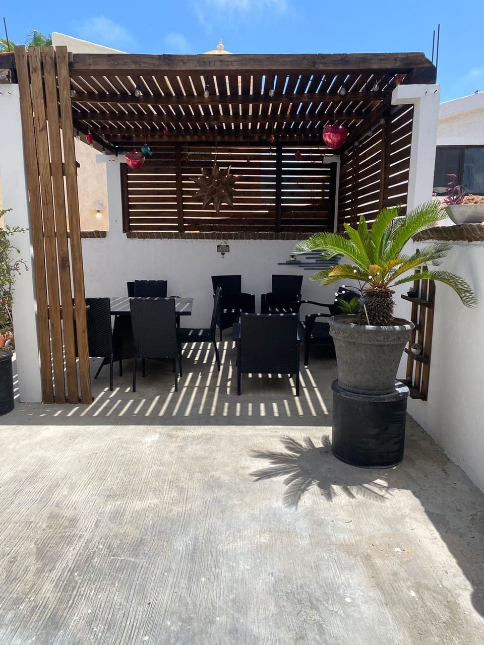 Outdoor dining