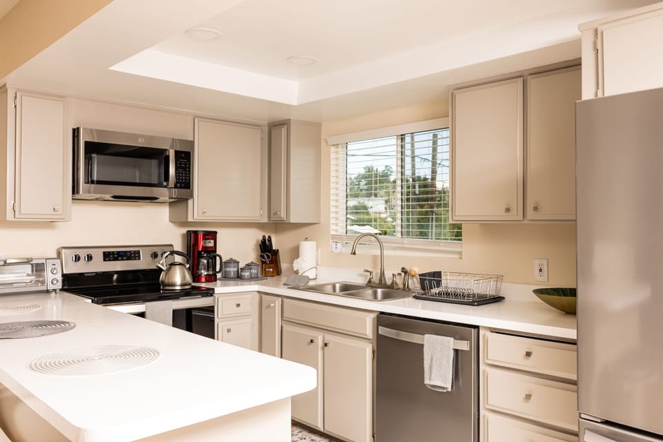 Newly Remodeled Kitchen!