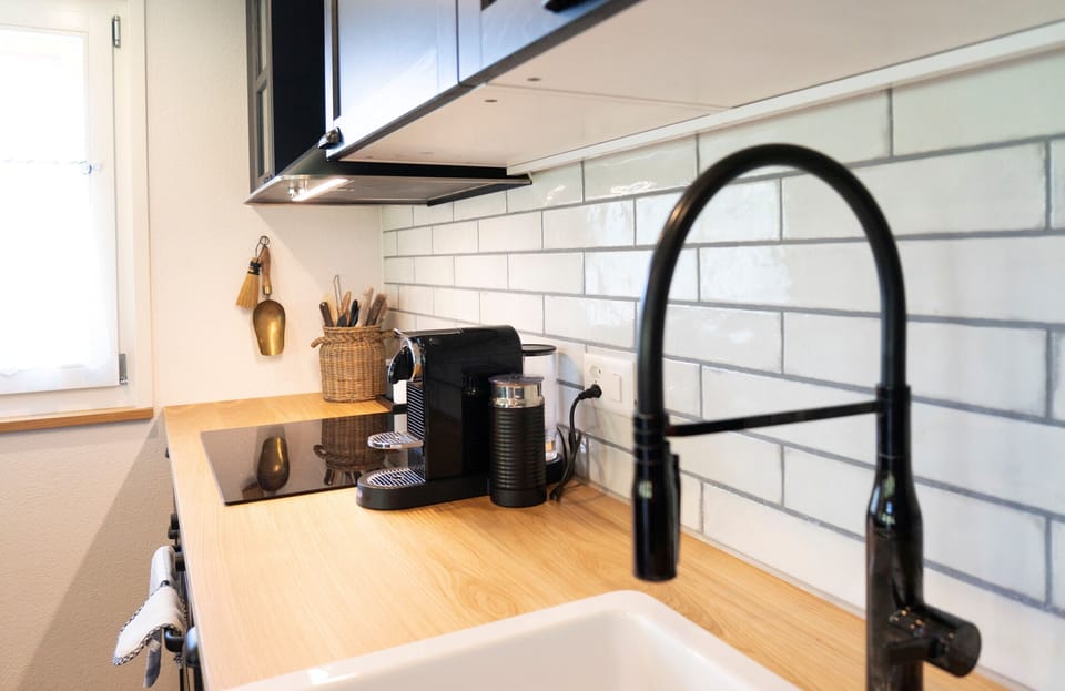 Hob, coffee machine, sink