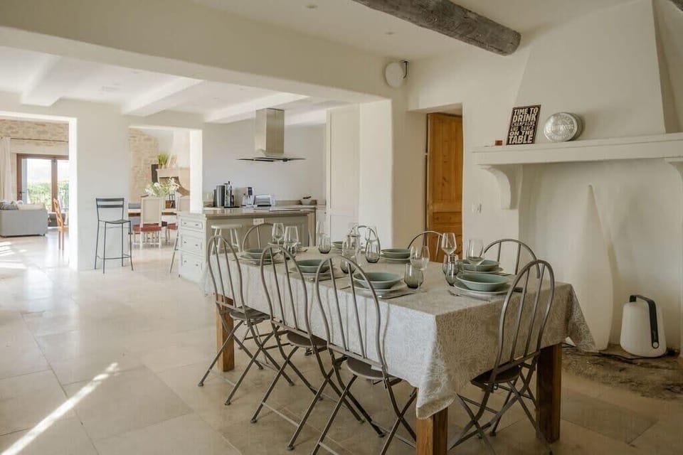 The kitchen table