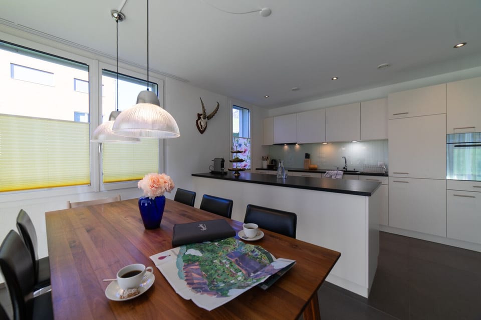 Dining room & kitchen