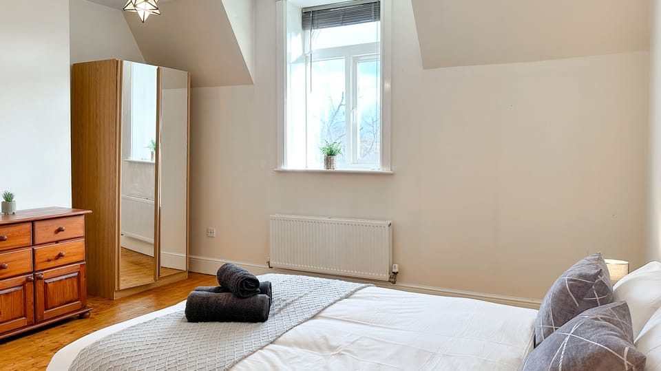 Staycasa Accommodation Bedroom 