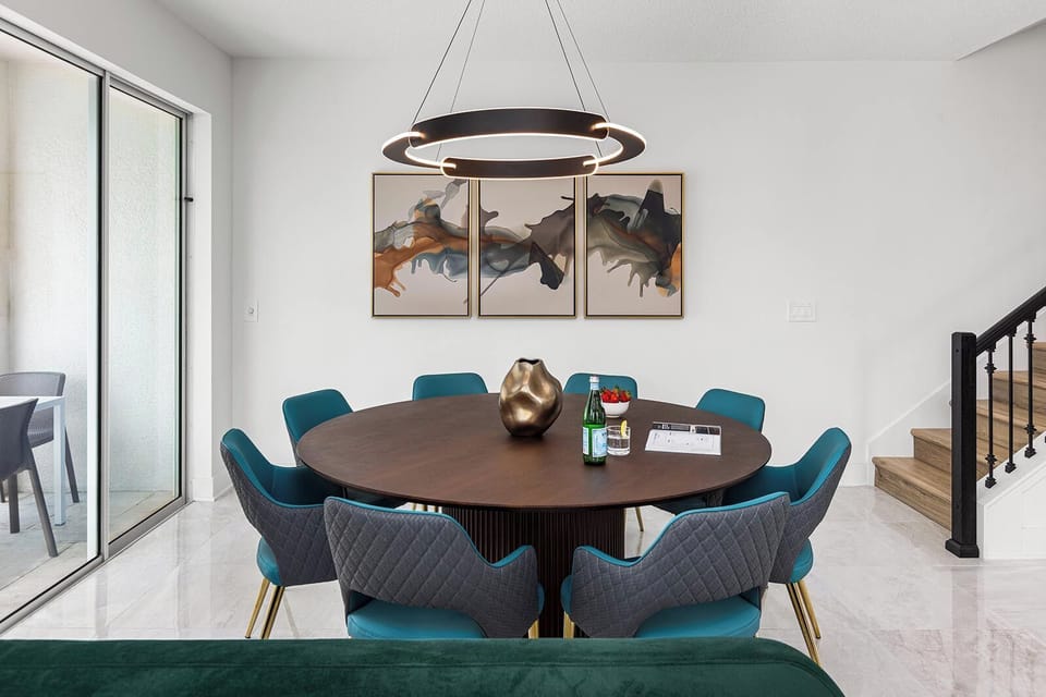 Dining Room *Highlight*