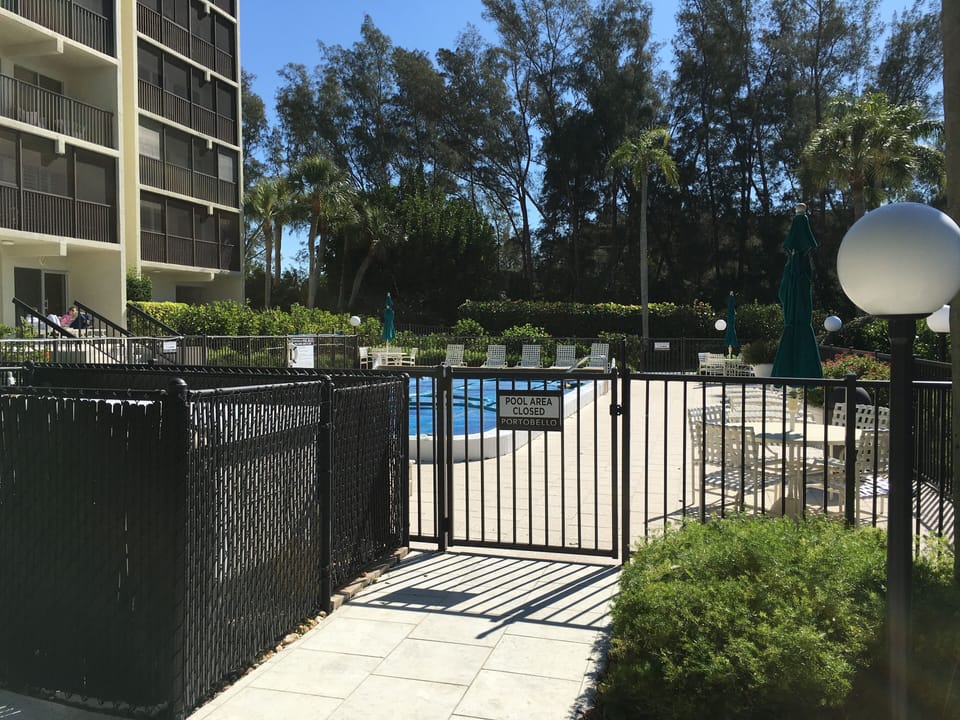 Nice to chill by the pool.