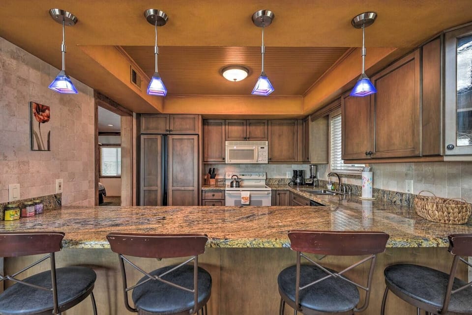 Kitchen | Bar Seating | Cooking Basics