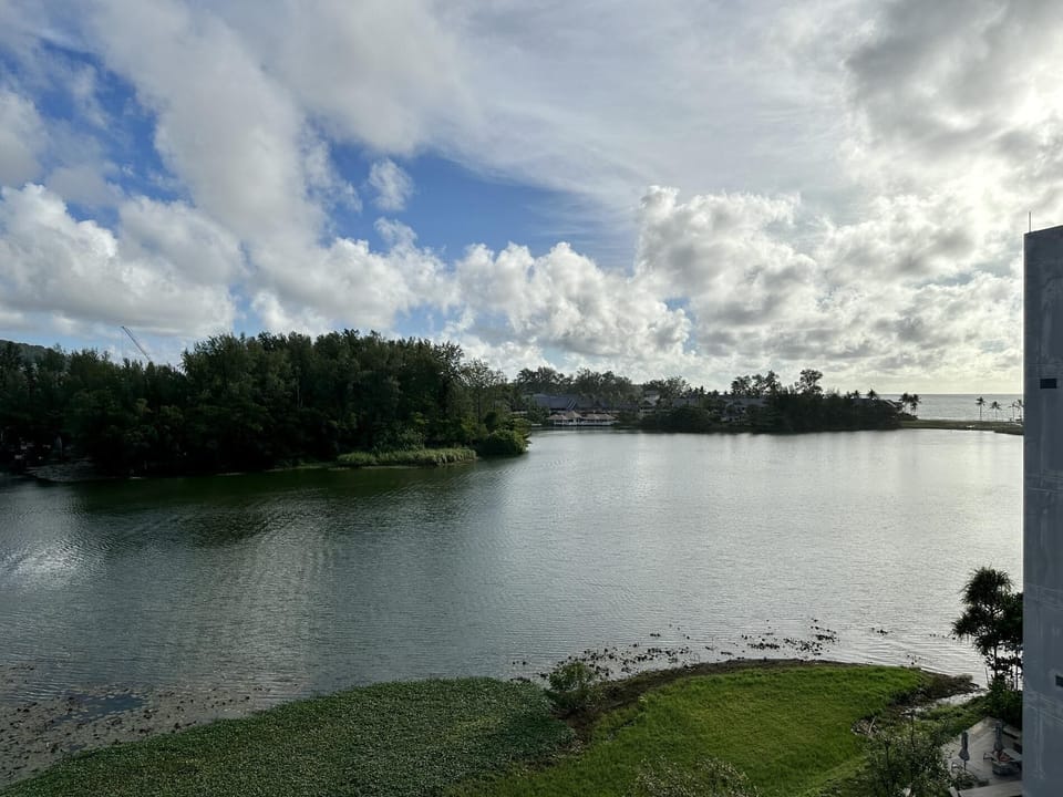 2 bedroom Condo at Cassia Laguna (124)