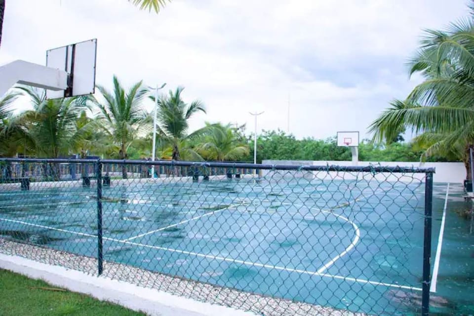Sport court