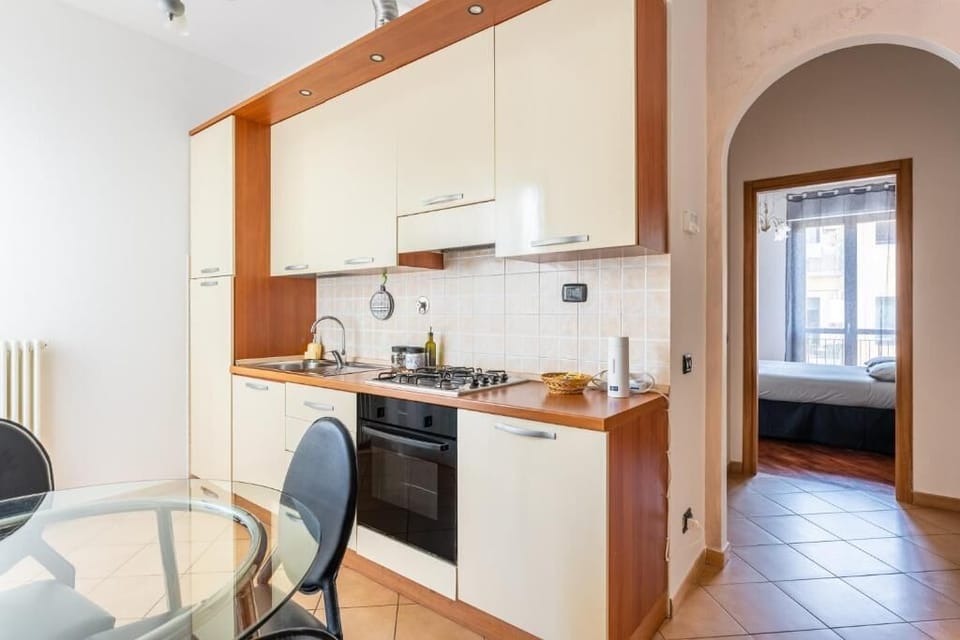 equipped kitchen