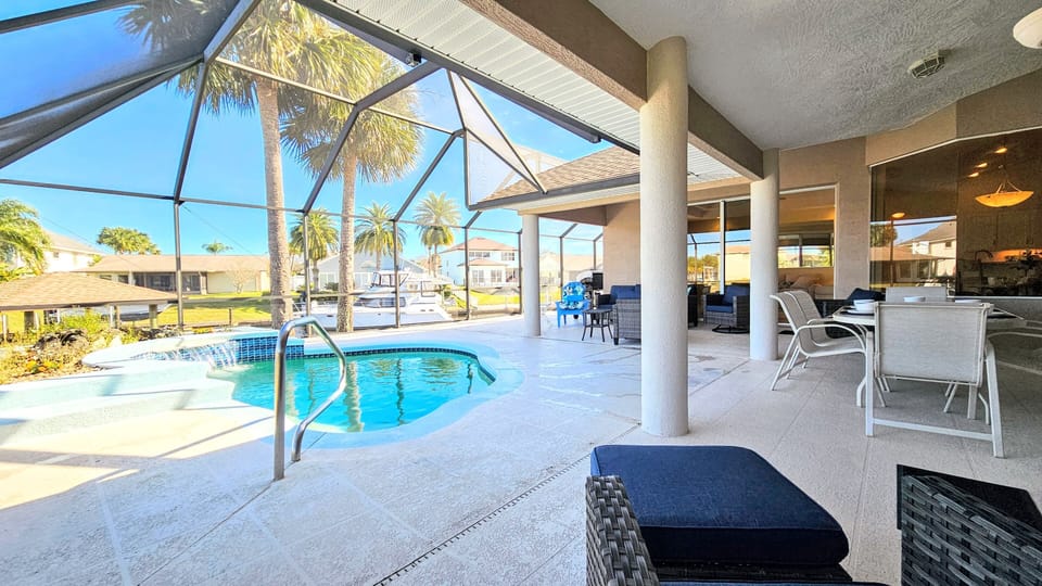 Amazing Pool