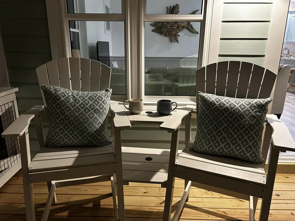Enjoy your coffee on the balcony.