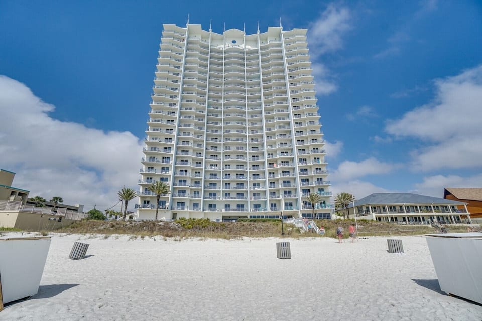 Exterior - Beachfront