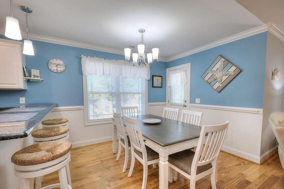 Dining Room
GW 1.23.24