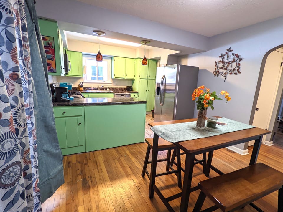 Connect over delicious food and great conversation in our inviting dining area