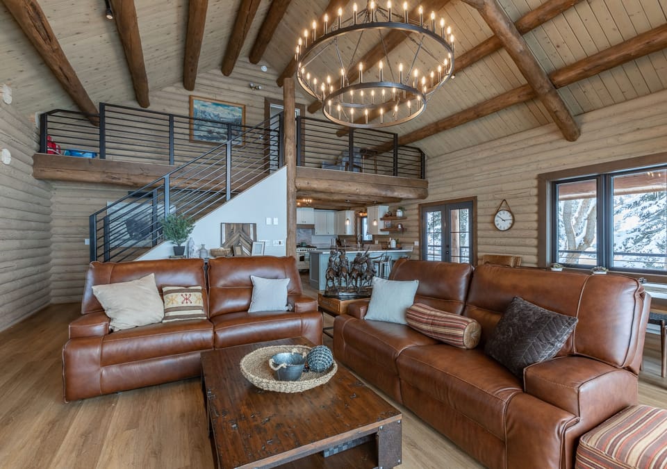 Great room with beautiful views on all sides