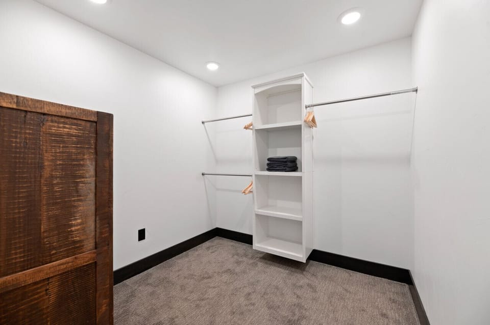 Bedroom 3 closet