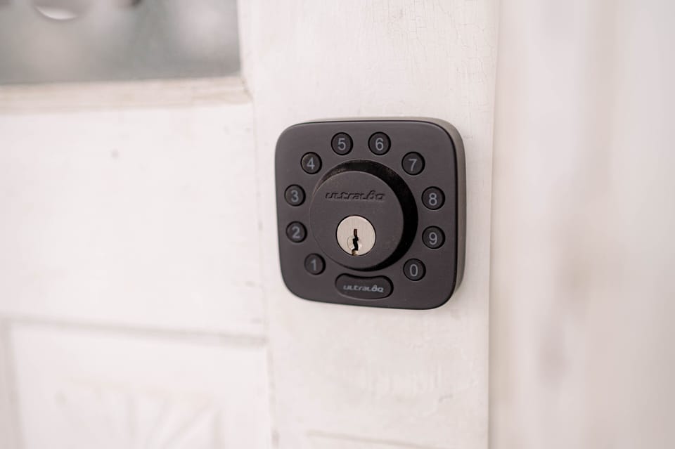 Smart lock entrance