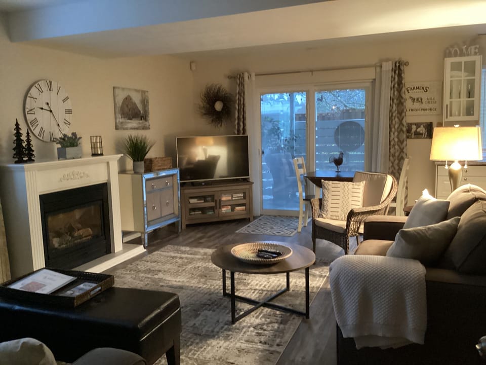 Comfortable living space with room to spread out.